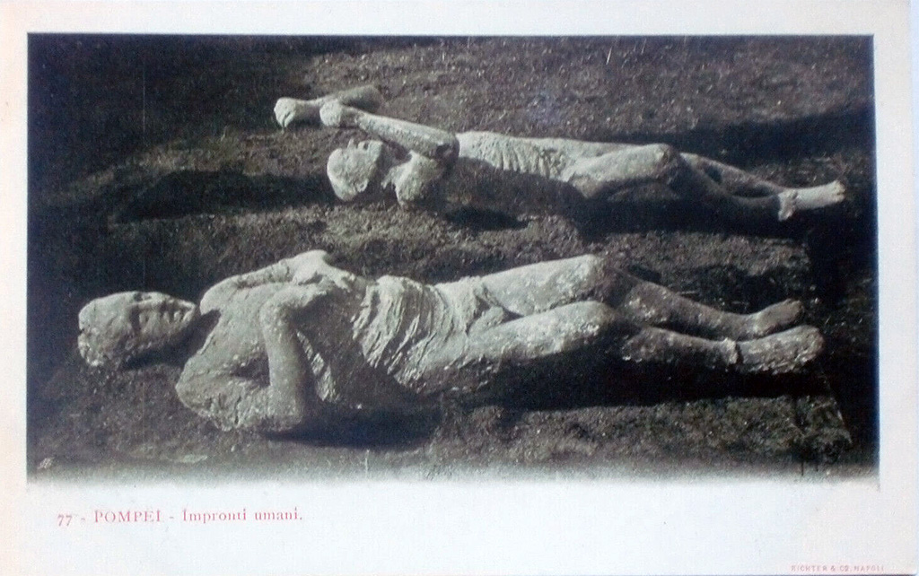 Pompeii Stabian Gate. Old postcard of victims numbered 14 (front) and 15 (rear). Photo courtesy of Rick Bauer.