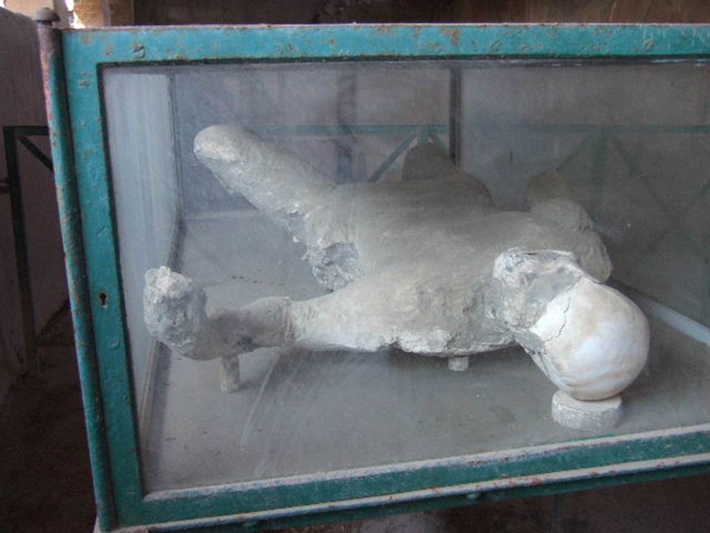 I.6.2 Pompeii. May 2006. Victim number 20. Plaster cast of one of the fourth victim found to the north of the other group of two females.
