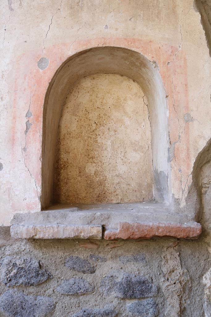 I.7.19 Pompeii. December 2018. Niche in north wall. Photo courtesy of Aude Durand.