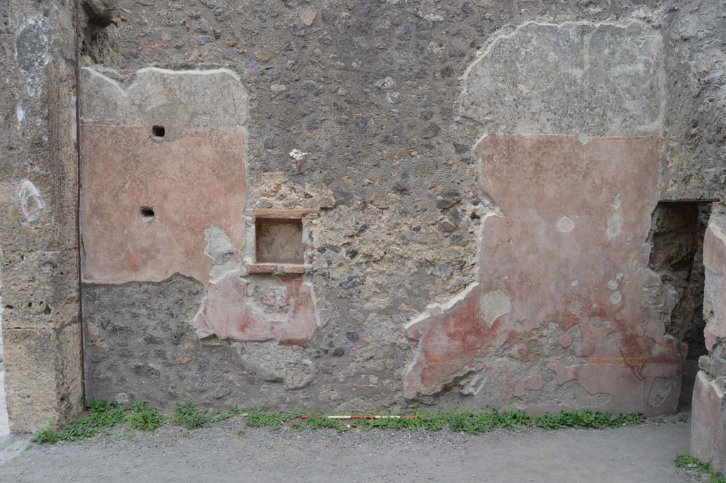 II.2.3 Pompeii. October 2017. Looking towards the east wall.
Foto Taylor Lauritsen, ERC Grant 681269 DÉCOR.
