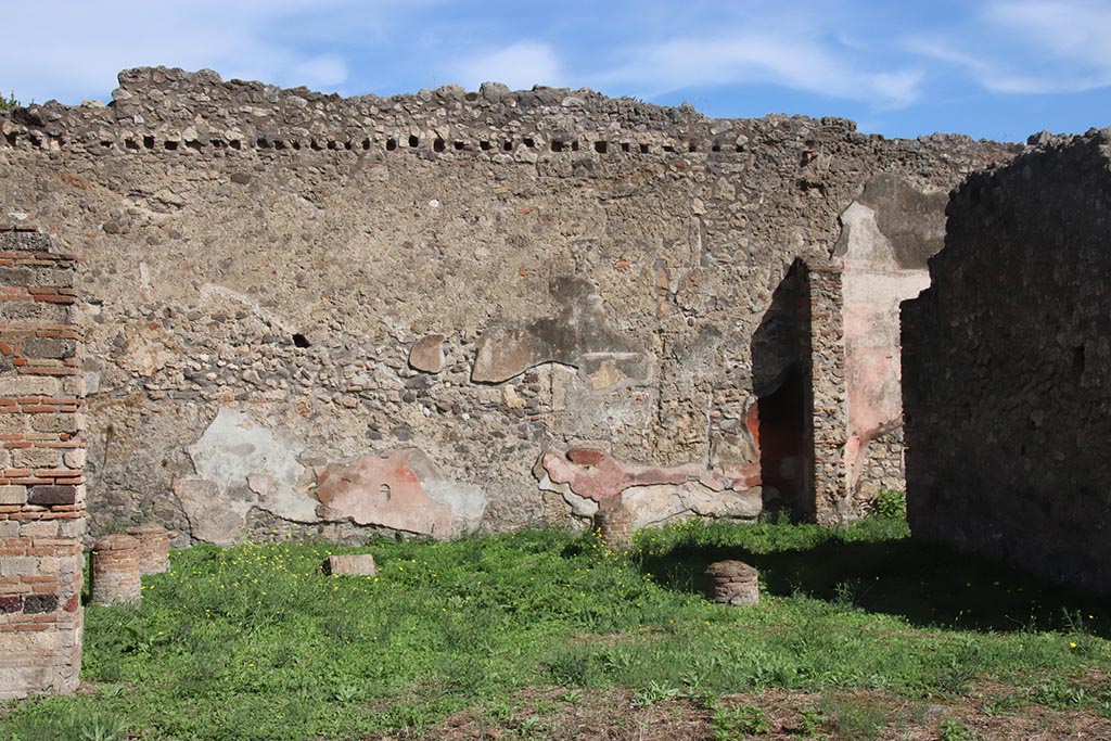 1.2.6 Pompeii. October 2024. Looking east across atrium, towards peristyle. Photo courtesy of Klaus Heese.