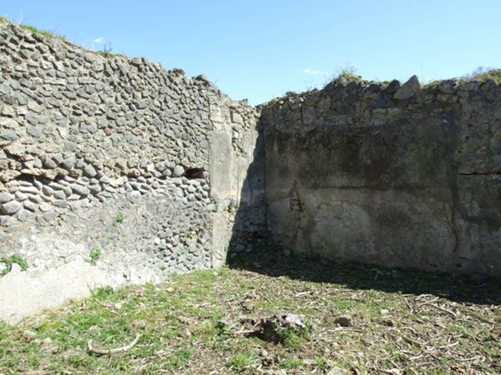 I.2.15 Pompeii.  March 2009.   Atrium.  South east corner.