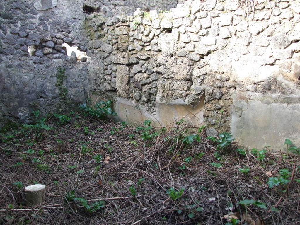 I.2.24 Pompeii. December 2006. North wall of dormitory with recess, and north-west corner.