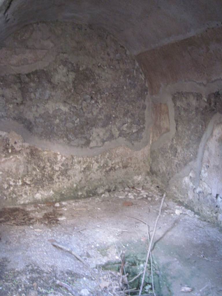 I.3.3 Pompeii. September 2010. Subterranean Level, south wall and south-west corner of room.  Photo courtesy of Drew Baker.
