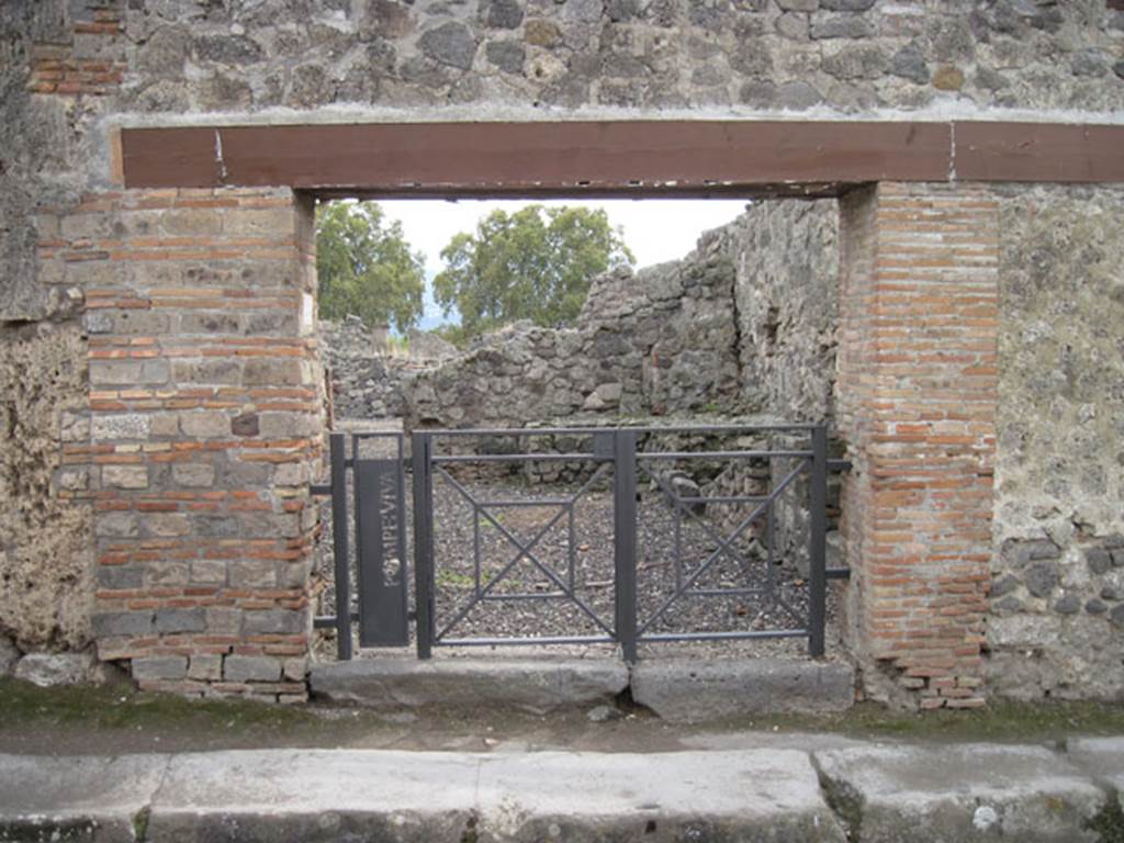 I.3.15 Pompeii. September 2010. Looking south towards entrance doorway. Photo courtesy of Drew Baker. 