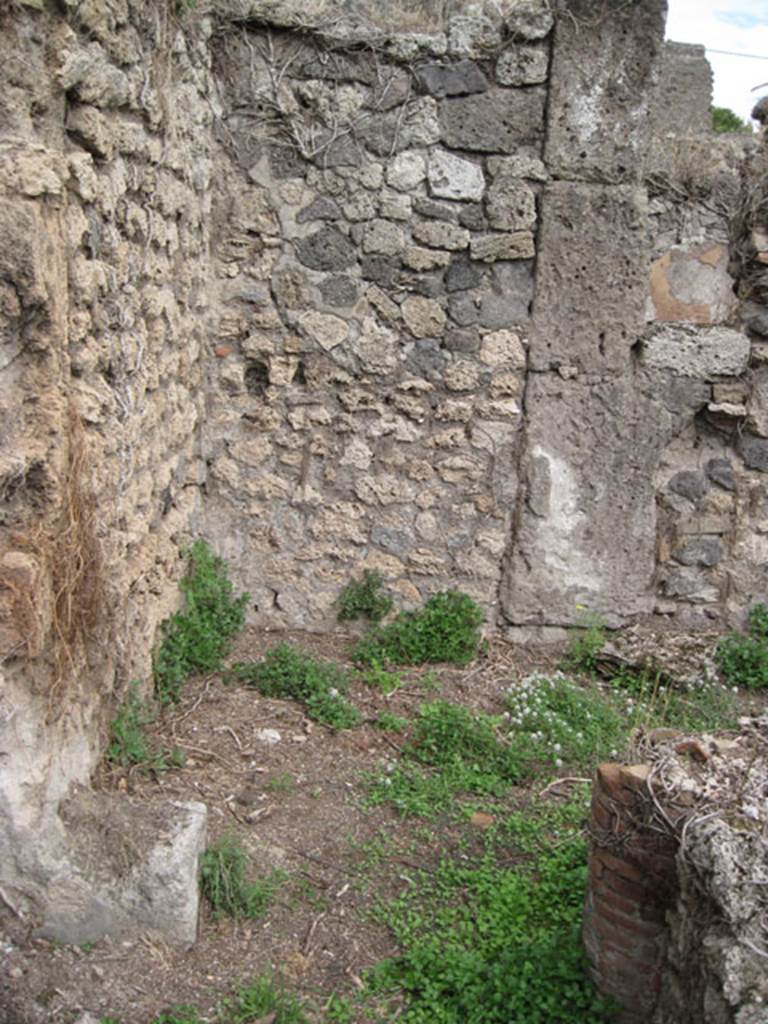 I.3.30 Pompeii. September 2010. Looking east towards north-east corner of portico of peristyle. Photo courtesy of Drew Baker. According to Jashemski, originally the garden had been enclosed by a portico on all four sides but later part of the portico was closed to make rooms. See Jashemski, W. F., 1993. The Gardens of Pompeii, Volume II: Appendices. New York: Caratzas. (p.28)
