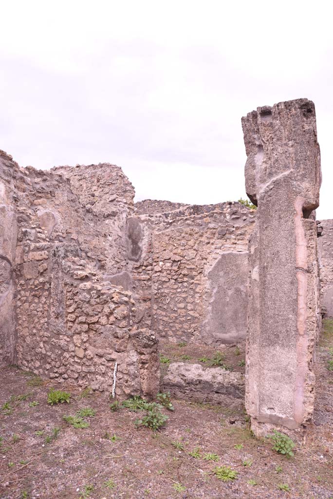 I.4.9 Pompeii. October 2019. North ala, e, looking towards east wall, with doorway into room f.
Foto Tobias Busen, ERC Grant 681269 DCOR.
