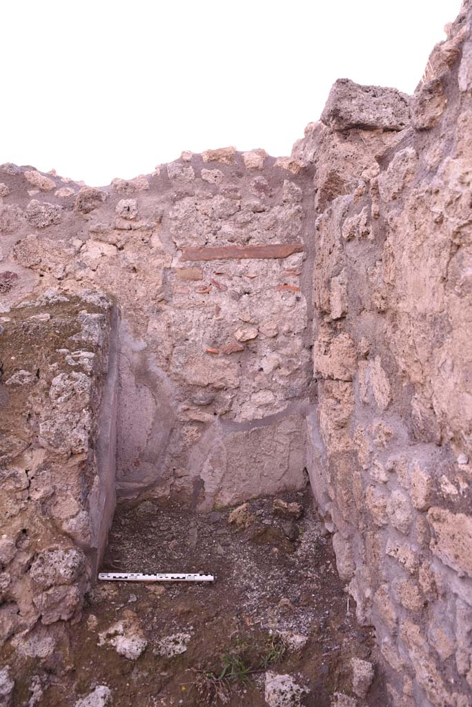 I.4.9 Pompeii. October 2019. Room I (L), alcove at north end of west wall.
Foto Tobias Busen, ERC Grant 681269 DCOR.
