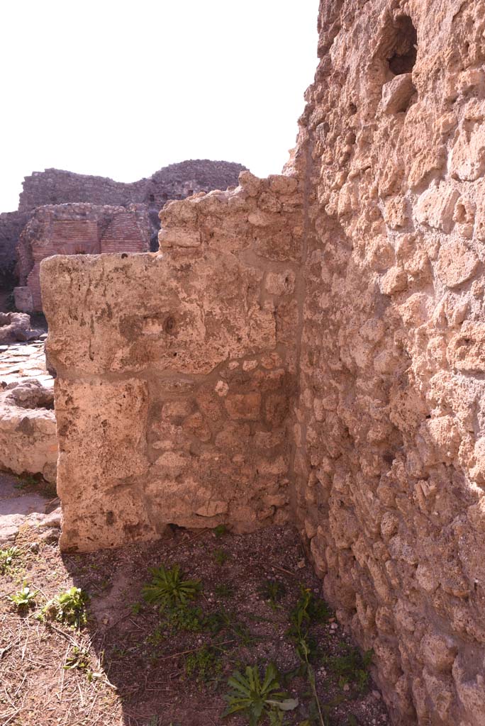 I.4.12 Pompeii. October 2019. Room h, south wall in south-west corner.
Foto Tobias Busen, ERC Grant 681269 DCOR.
