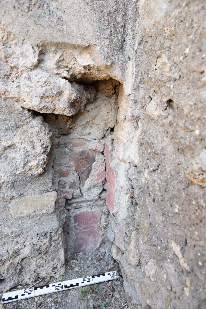 I.4.25/1.4.5 Pompeii. September 2020. South ala 12, detail from south-east corner.
Foto Tobias Busen, ERC Grant 681269 DCOR.
