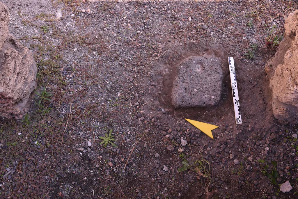 I.4.25 Pompeii. October 2019. Room 49, detail of part of threshold in doorway leading into atrium 47.
Foto Tobias Busen, ERC Grant 681269 DCOR
