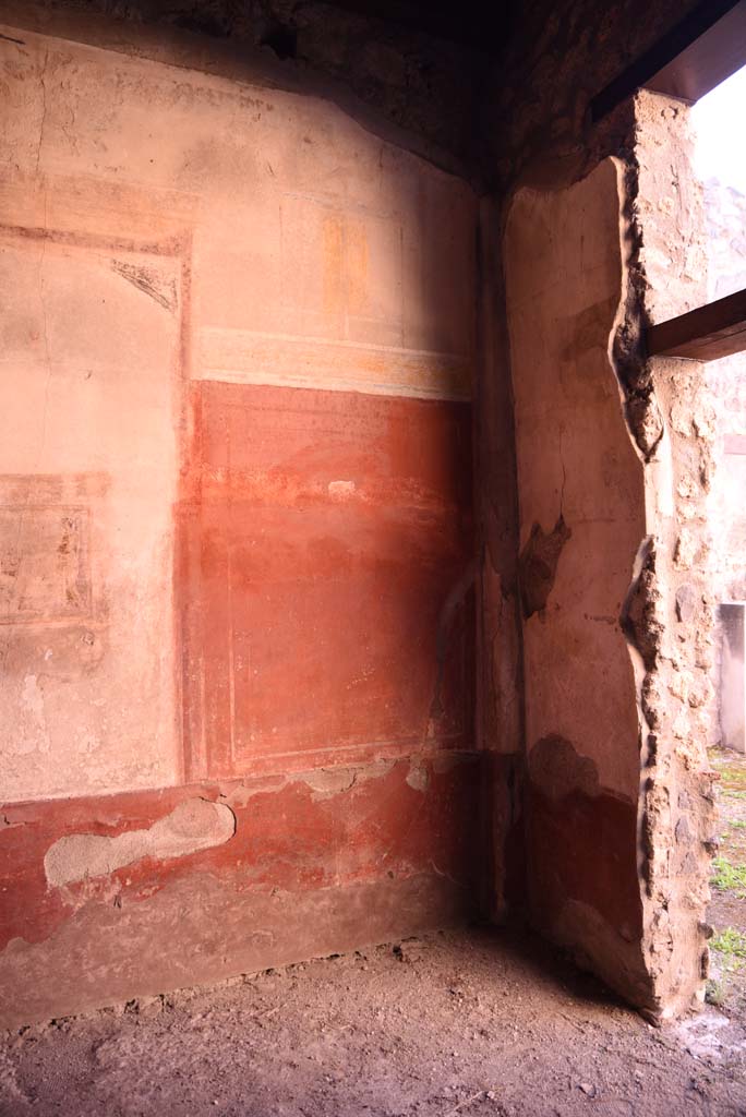 I.4.25 Pompeii. October 2019. Room 23, looking towards south-east corner.
Foto Tobias Busen, ERC Grant 681269 DCOR.

