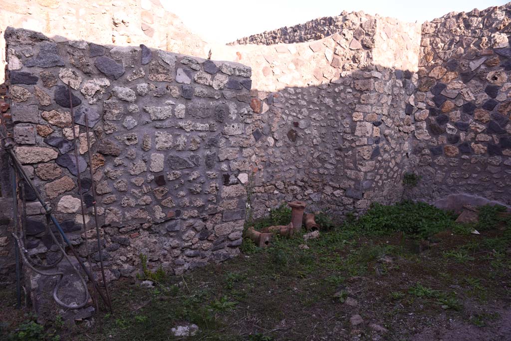 I.4.25/I.4.5 Pompeii. October 2019. Calidarium 41, looking east towards apse/alcove in Baths area.
Foto Tobias Busen, ERC Grant 681269 DCOR.
