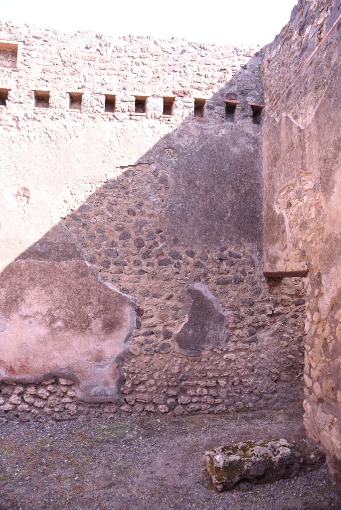 I.4.27 Pompeii. October 2019. 
Looking towards south end of east wall, with doorway to rear room.
Foto Tobias Busen, ERC Grant 681269 DCOR.
