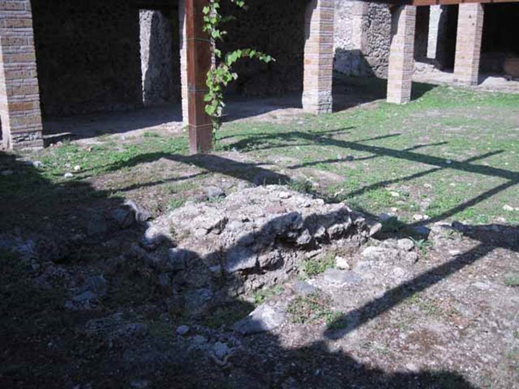 I.5.2 Pompeii. July 2008. Site of latrine. Photo courtesy of Barry Hobson.

