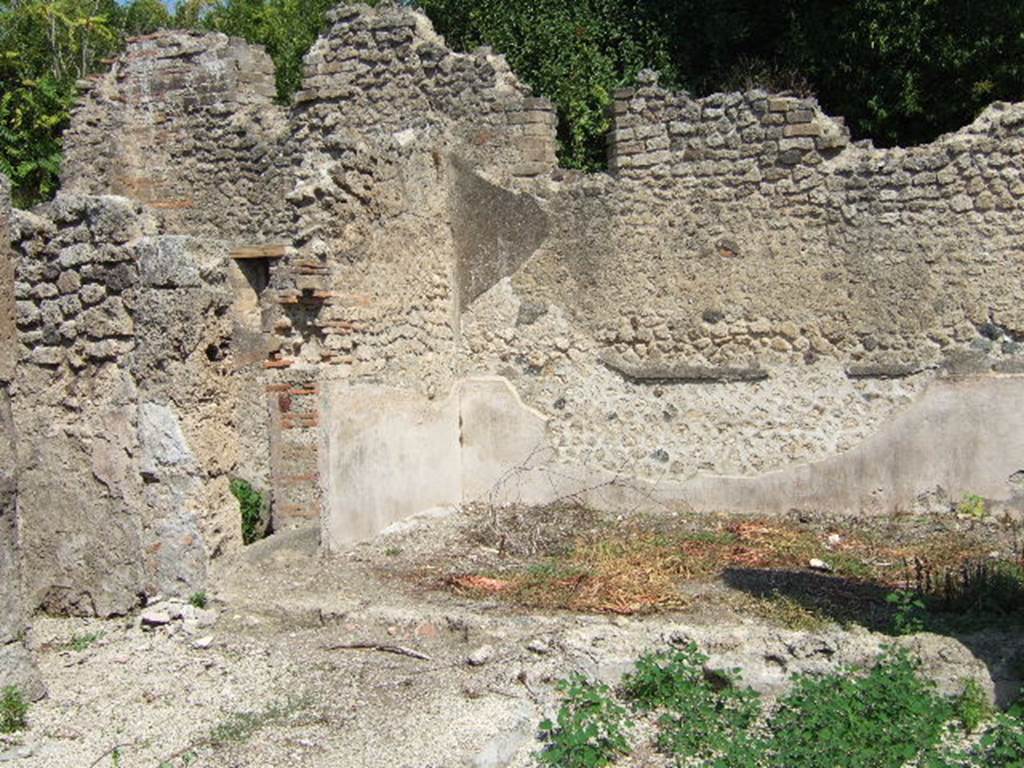 10502-warscher-codex-123-2-640.jpg
I.5.2 Pompeii. According to Warscher, this is “disegno del pittore Svirjdinsky”. Looking towards north end of industrial area. See Warscher T., 1936. Codex Topographicus Pompeianus: Regio I.1, I.5. Rome: DAIR, whose copyright it remains. (no.29)
