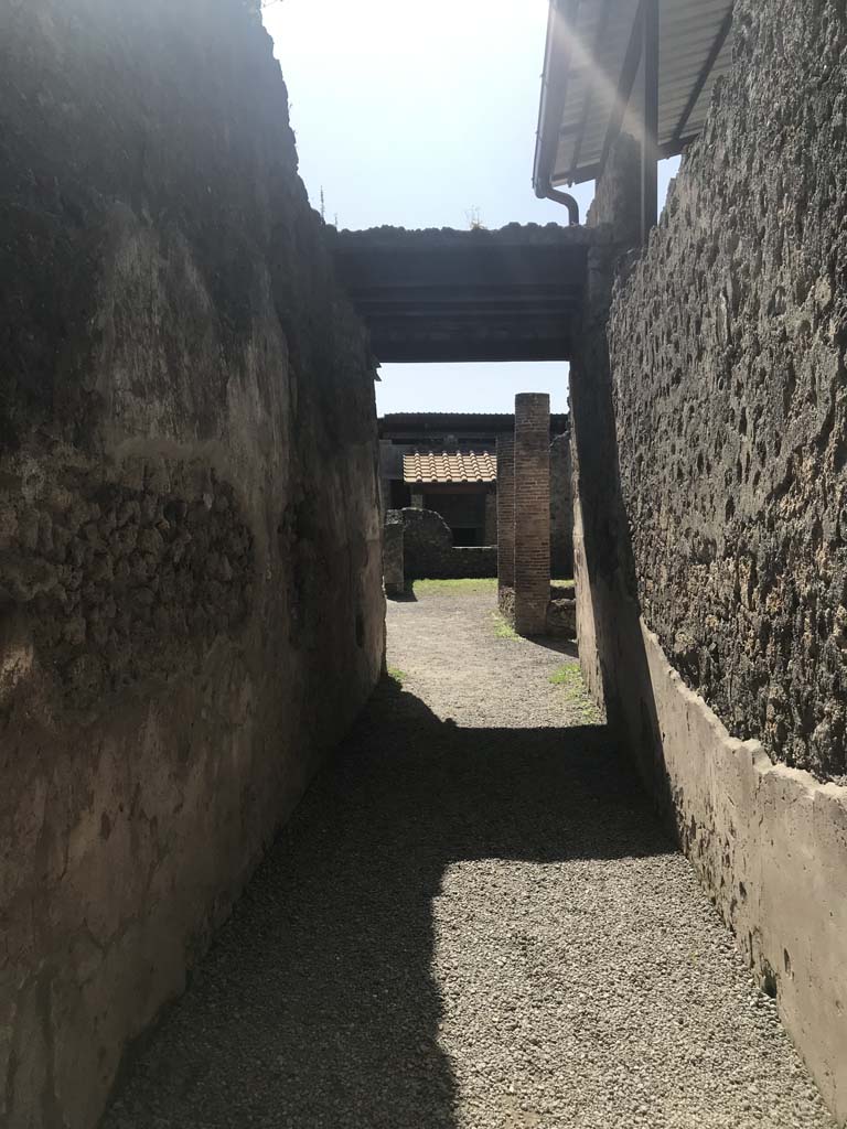 I.6.2 Pompeii. April 2019. Looking south from entrance doorway. Photo courtesy of Rick Bauer.