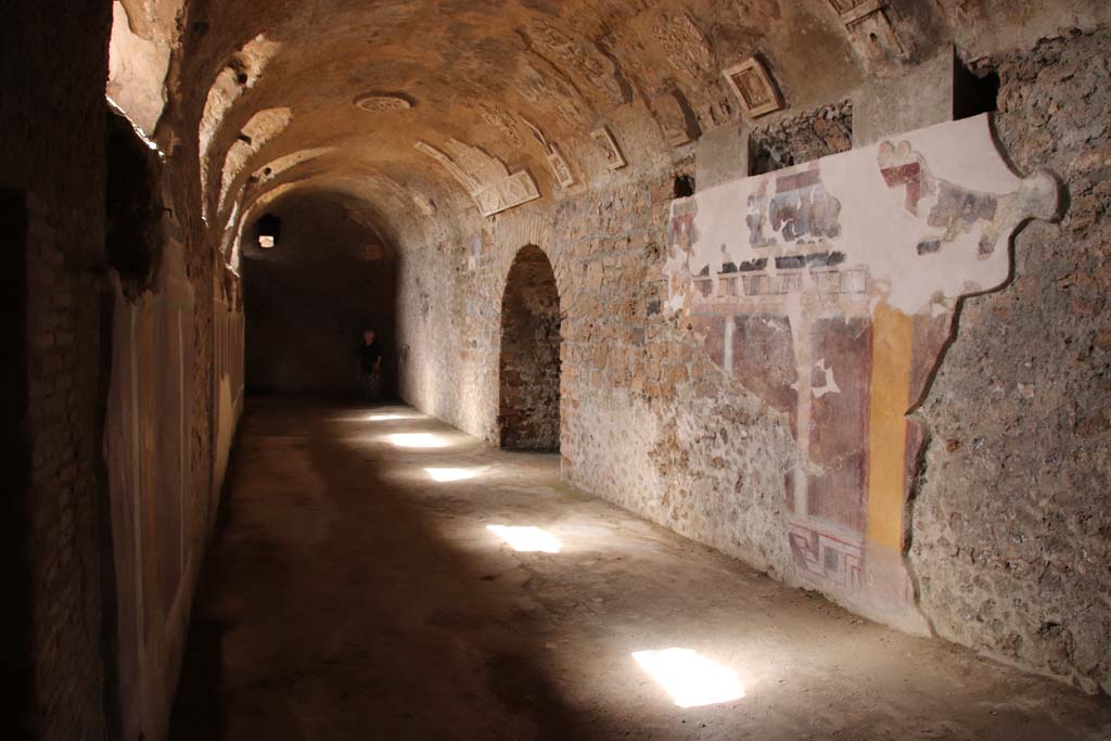 I.6.2 Pompeii. September 2019. Looking west along north side of north wing of cryptoporticus. Photo courtesy of Klaus Heese.