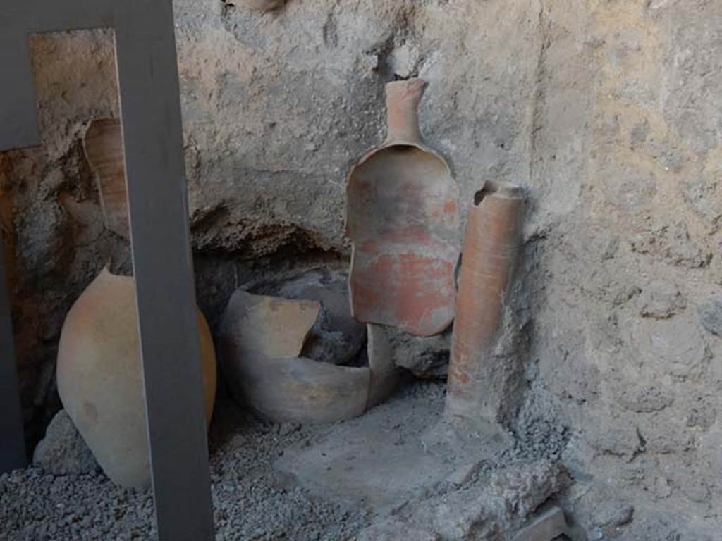 I.6.7 Pompeii. May 2017. Looking south towards west end of kitchen. Photo courtesy of Buzz Ferebee.
