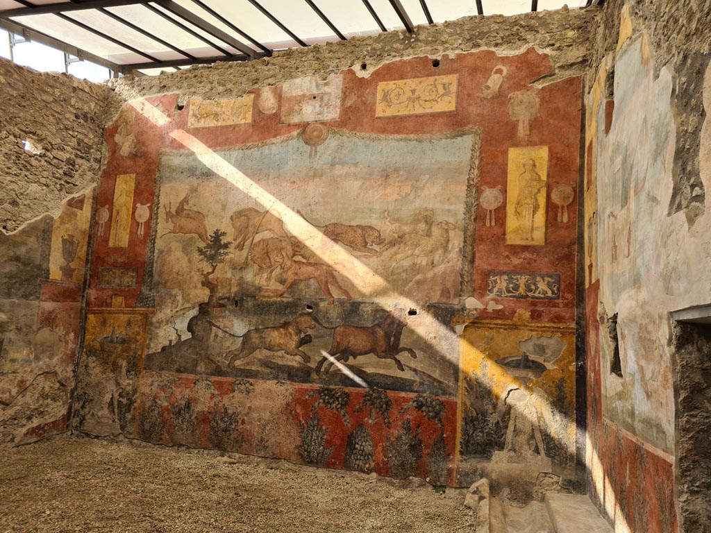 I.6.15 Pompeii. October 2023. Room 9, looking towards north wall of small garden. Photo courtesy of Klaus Heese.