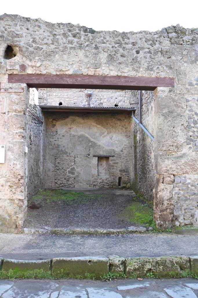 I.7.6 Pompeii. December 2018. 
Looking towards entrance doorway. Photo courtesy of Aude Durand.
