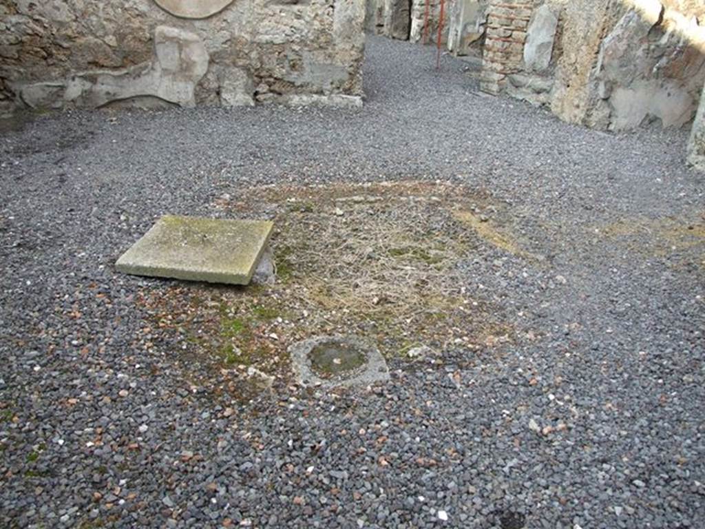 I.7.11 Pompeii. December 2006. Remains of impluvium in atrium, looking north.