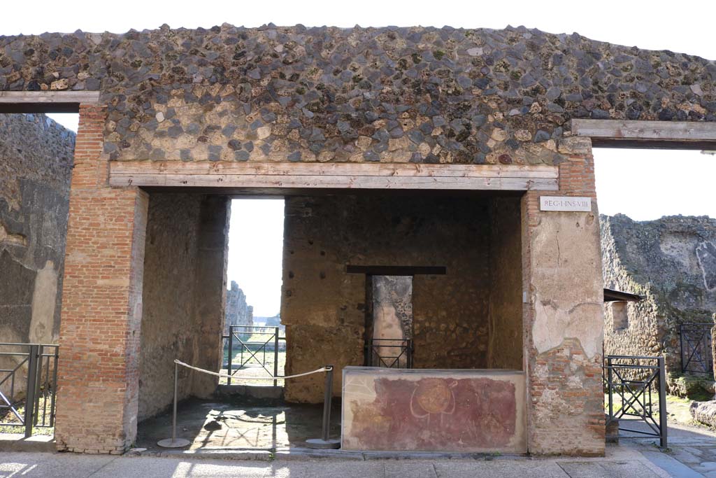 I.8.1 Pompeii. October 2017. Entrance doorway.
Foto Taylor Lauritsen, ERC Grant 681269 DÉCOR.

