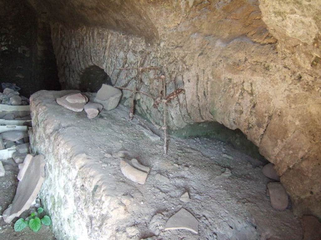 I.8.10 Pompeii. September 2005. Hearth on east side in underground kitchen.