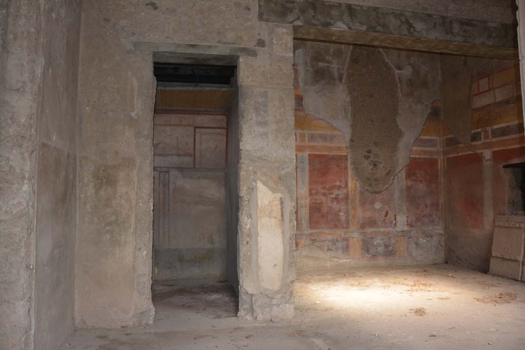 I.8.17 Pompeii. March 2019. 
Room 14, looking north in north-west corner of atrium 3, towards doorway, centre left, with room 13, on right.
Foto Annette Haug, ERC Grant 681269 DCOR.
