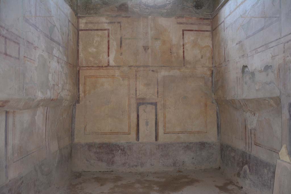 I.8.17 Pompeii. October 2019.  Room 14, looking towards west wall with bed recess in both south and north walls.
Foto Annette Haug, ERC Grant 681269 DCOR.
