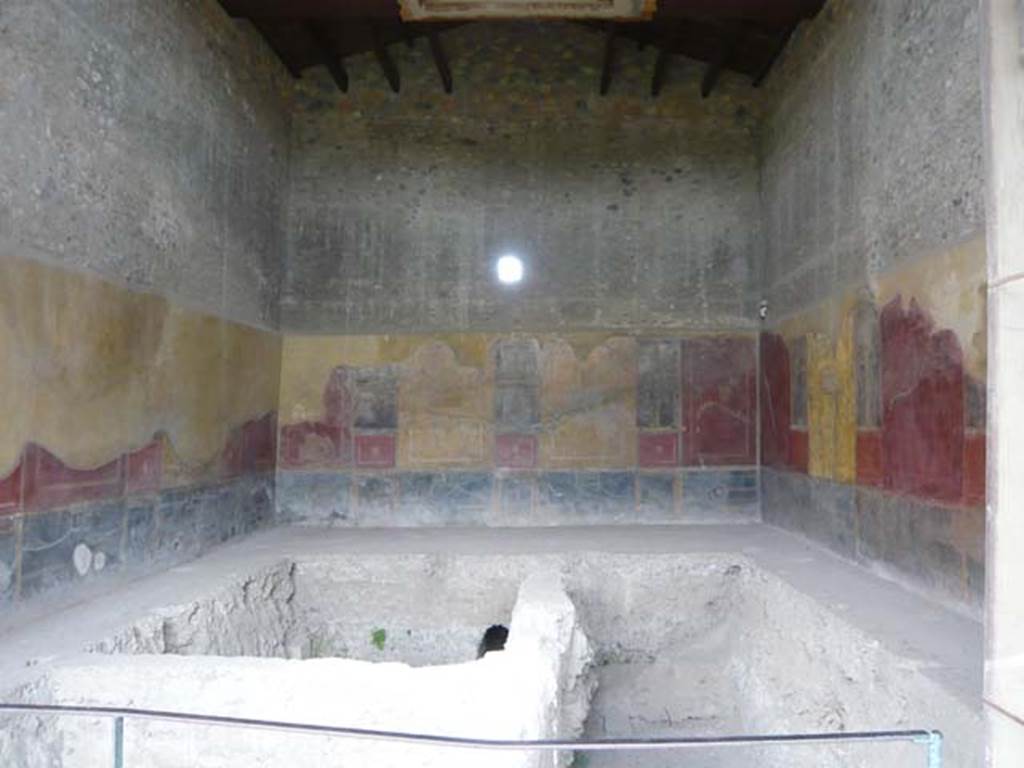 I.10.4 Pompeii. April 2019. Room 18, looking towards north-east corner and east wall.
Photo courtesy of Rick Bauer.

