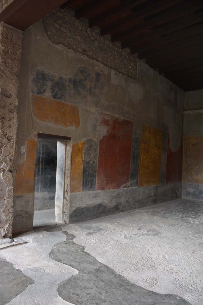 I.10.4 Pompeii. September 2017. Room 12, looking north from portico.
Foto Annette Haug, ERC Grant 681269 DCOR.
