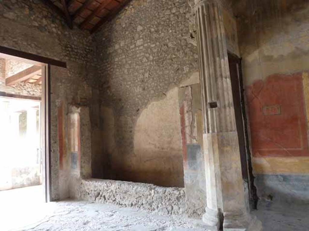 I.10.4 Pompeii. September 2017. Room 8, west wall.  
Foto Annette Haug, ERC Grant 681269 DCOR.
