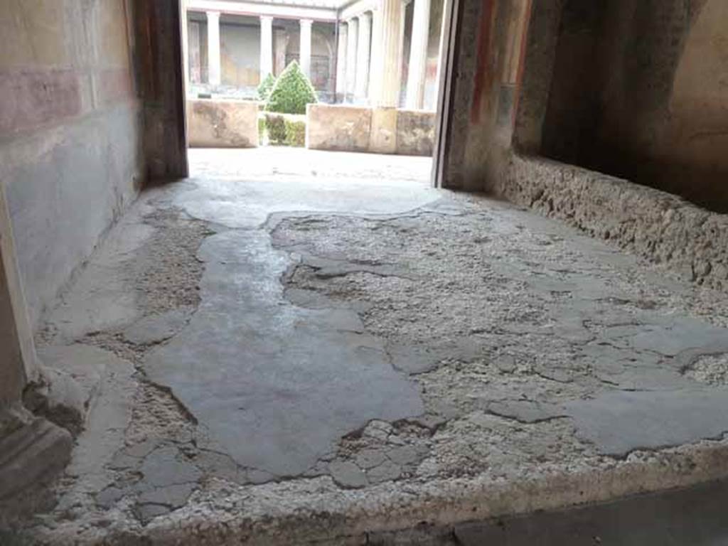 I.10.4 Pompeii. September 2021. Room 8, looking north across tablinum from north portico. Photo courtesy of Klaus Heese.