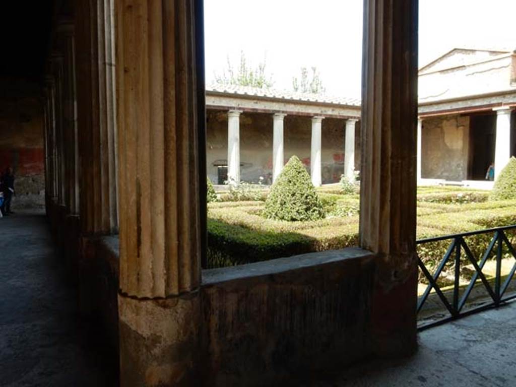 I.10.4 Pompeii. May 2017. Painted pluteus from south portico. Photo courtesy of Buzz Ferebee.