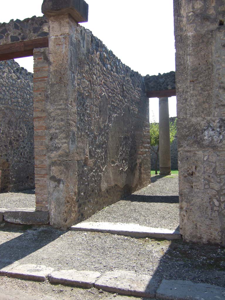 I.16.2 Pompeii. September 2005. Entrance.