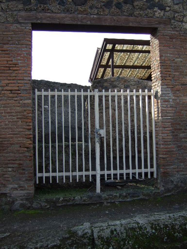 I.20.2 Pompeii. December 2006. Entrance doorway.