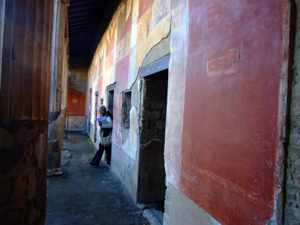 II.3.3 Pompeii.  March 2009.  Room 11, West Portico.  Looking south.