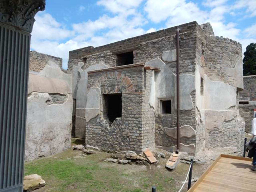 II.4.6 Pompeii. December 2006. Caldarium, view from south-west.