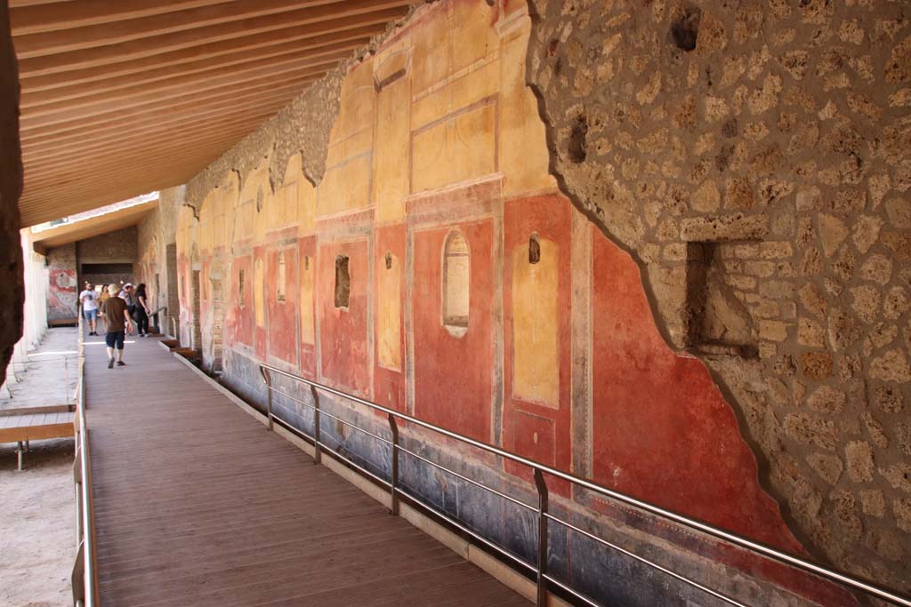 II.4.6 Pompeii. September 2019. Looking south along west wall of portico. Photo courtesy of Klaus Heese.