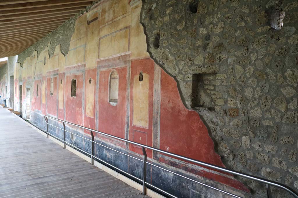 II.4.6 Pompeii. December 2018. Looking south along west wall of portico. Photo courtesy of Aude Durand.