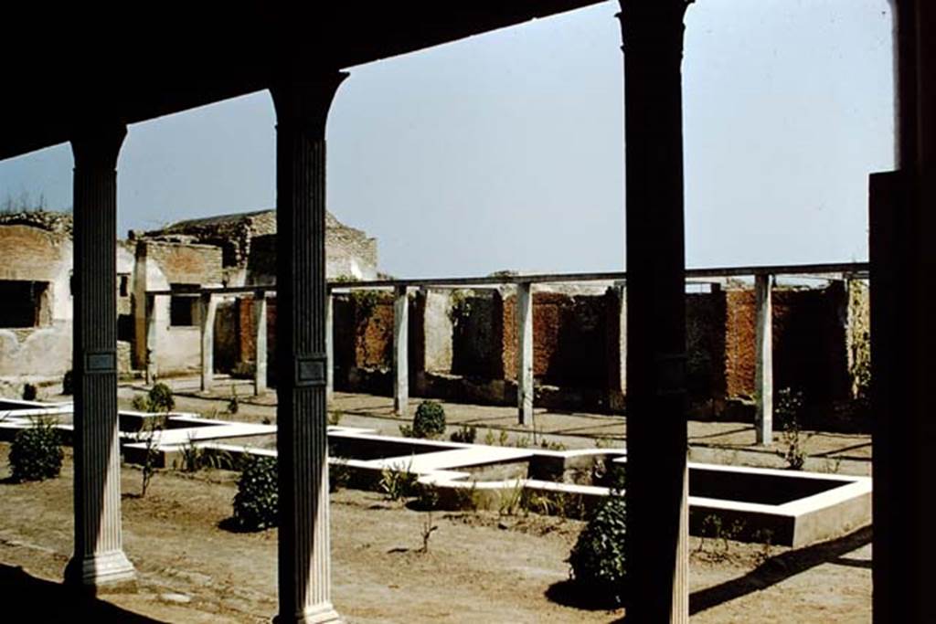 II.4.6 Pompeii. August 2021. Looking north along pool in garden area. Photo courtesy of Robert Hanson

