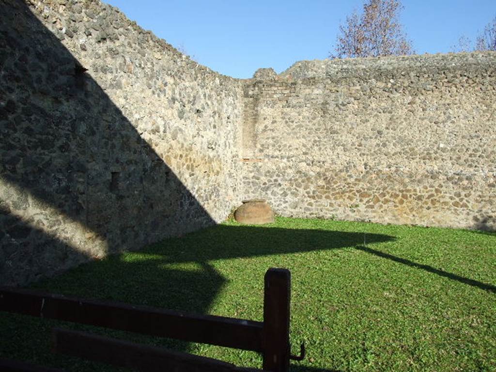 II.8.6 Pompeii. December 2006. North-east corner of garden, looking east.