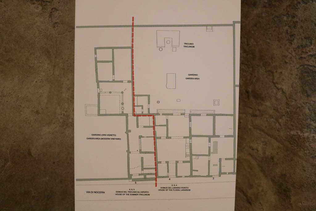 II.9.4 Pompeii. December 2018. Plan of dwelling, on right side of red line. Photo courtesy of Aude Durand.

