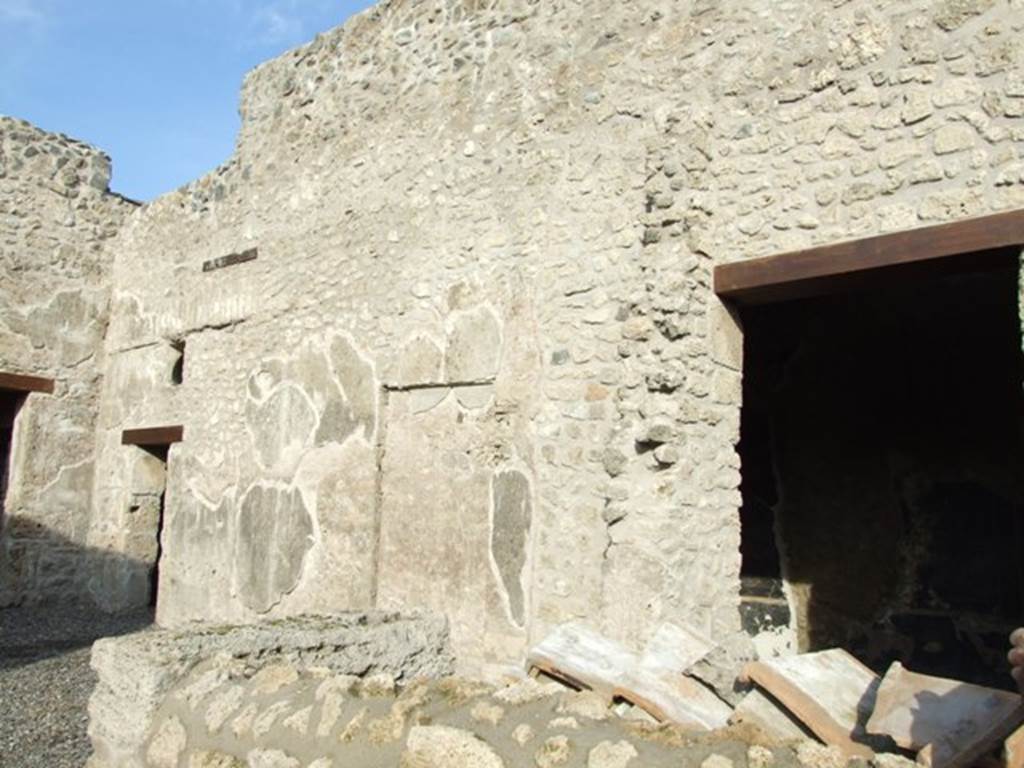 III.2.1 Pompeii.  December 2007.  Rooms on east side of atrium.