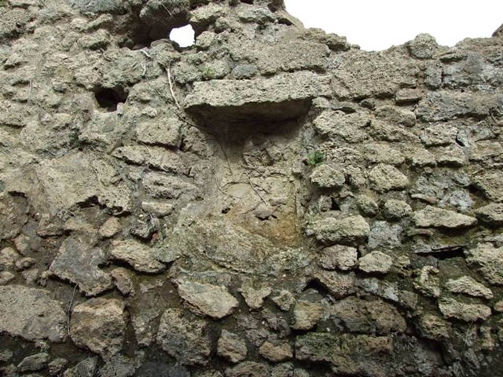 III.4.3  Pompeii.  March 2009. Room 6.  Kitchen and Latrine.  Niche on east wall.