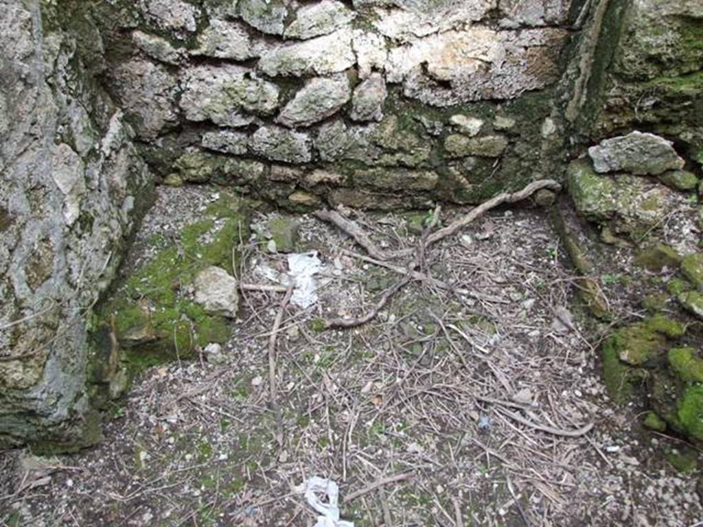 III.4.3  Pompeii.  March 2009. Room 6.  Latrine in kitchen.