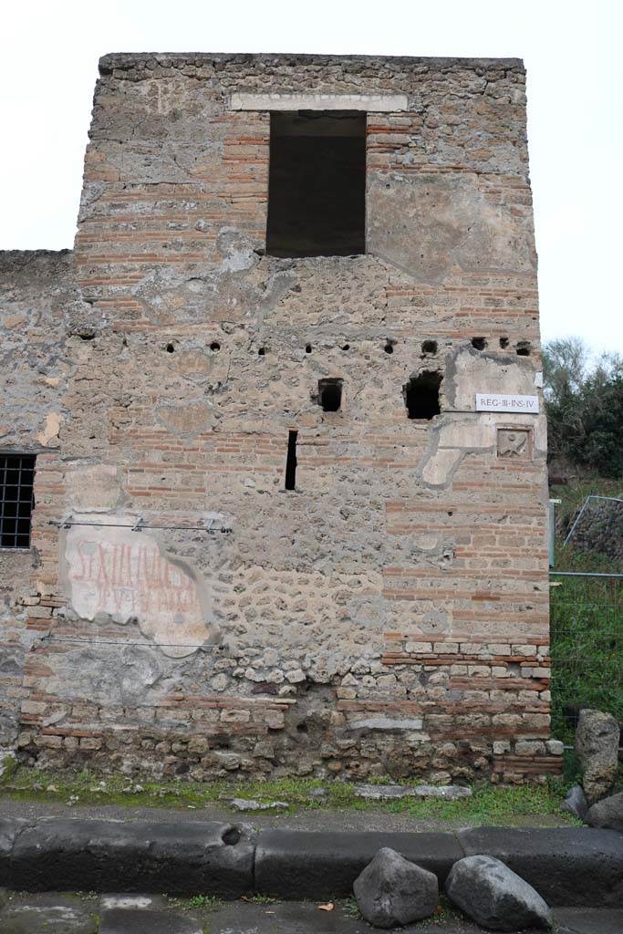 III.4.3 Pompeii. December 2018. 
Looking north towards south-east corner of insula. Photo courtesy of Aude Durand.
