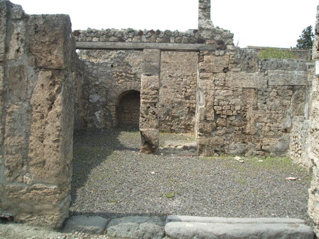 V.2.3 Pompeii.  May 2005.  Entrance.