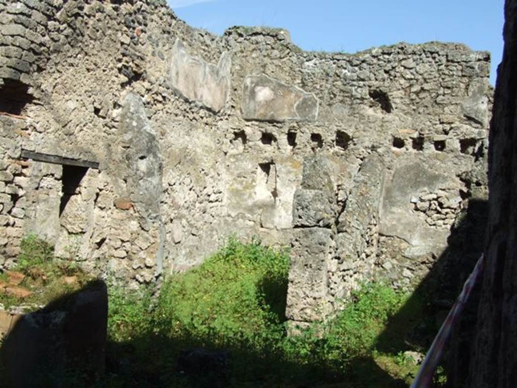 V.3.4 Pompeii. March 2009. Two rooms on east side of Garden area.